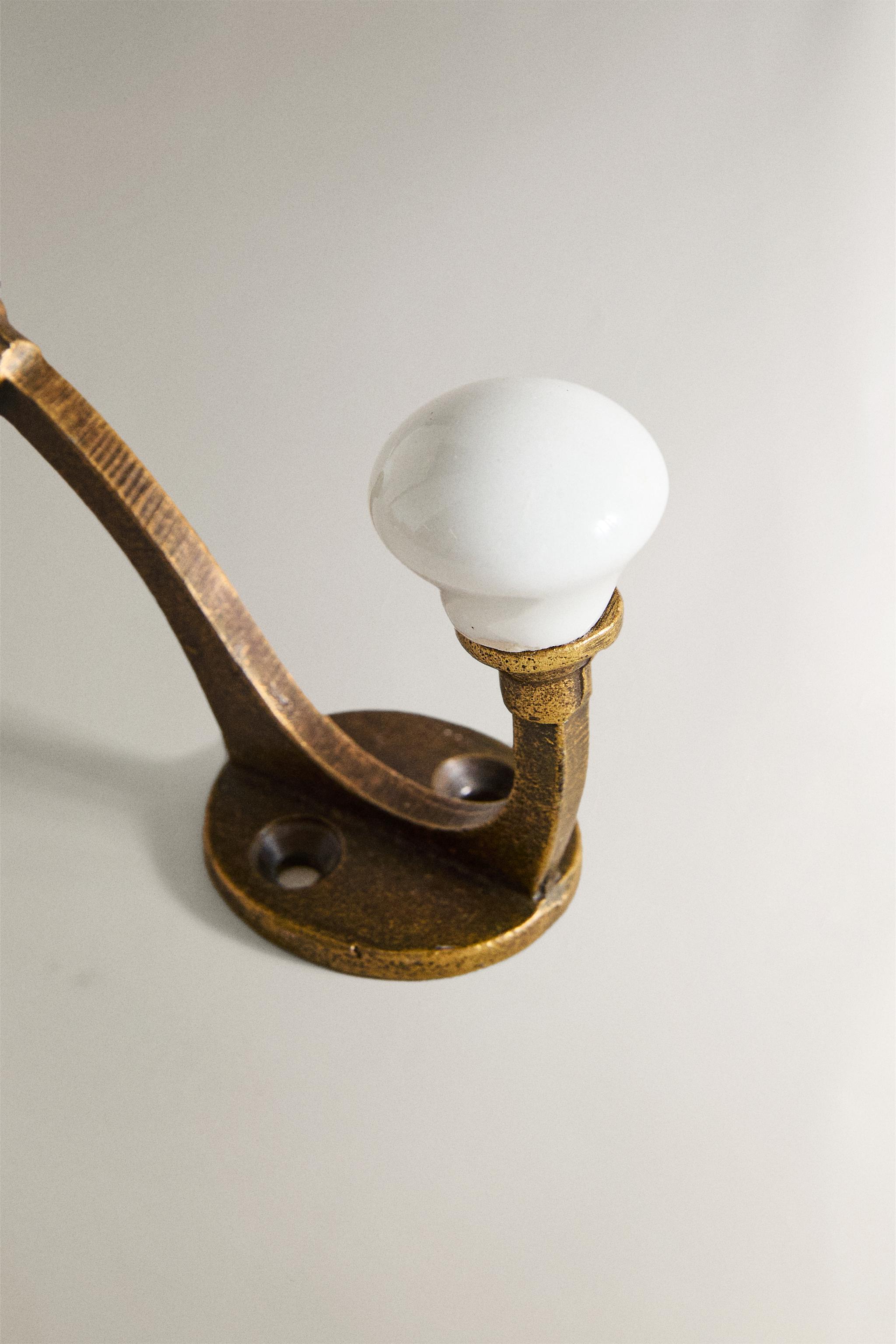 PATÈRE EN CÉRAMIQUE